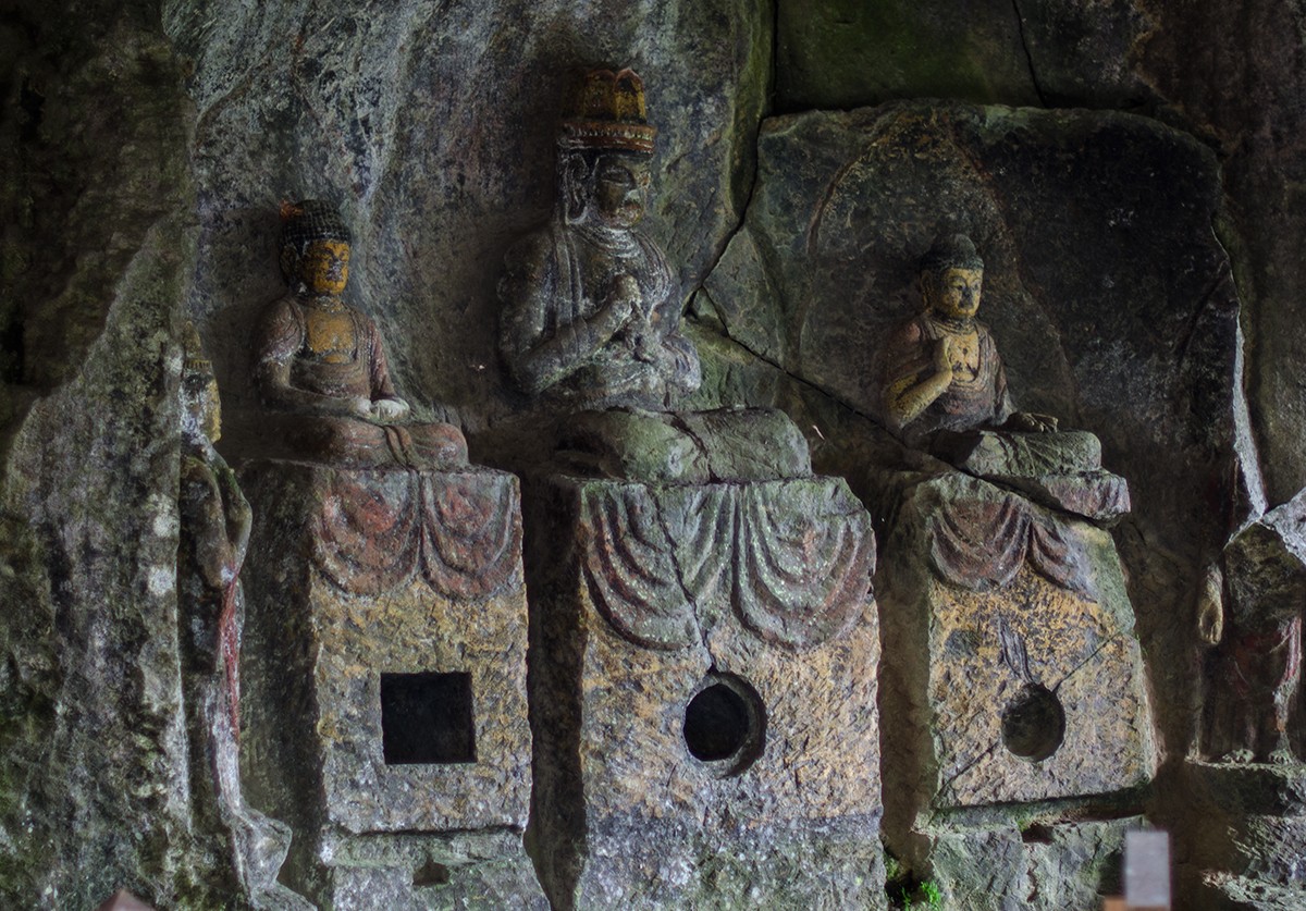 Usuki Stone Buddhas // 臼杵市